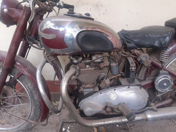 Triumph Speedtwin 1948 - Foto 2