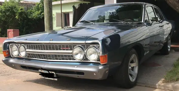 Ford Fairlane 500