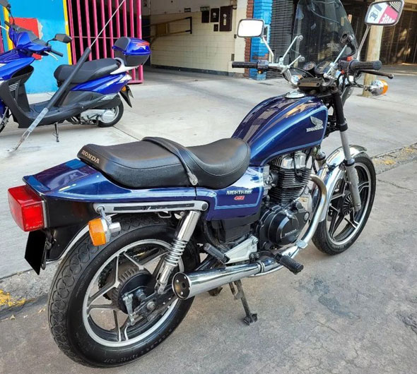 Honda Nighthawk 450 SC 1985 - Foto 2