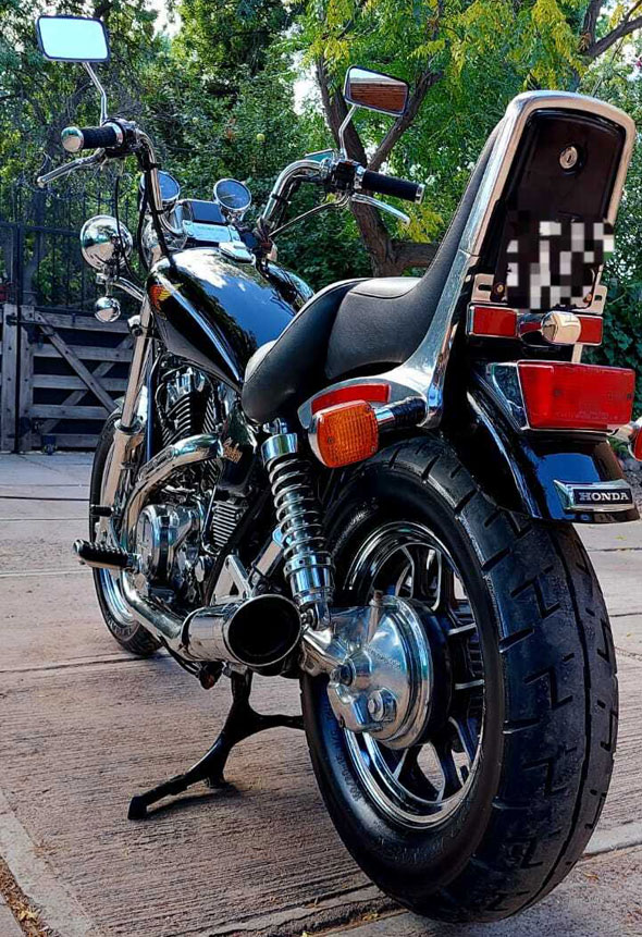 Honda Shadow VT-700C - Foto 2