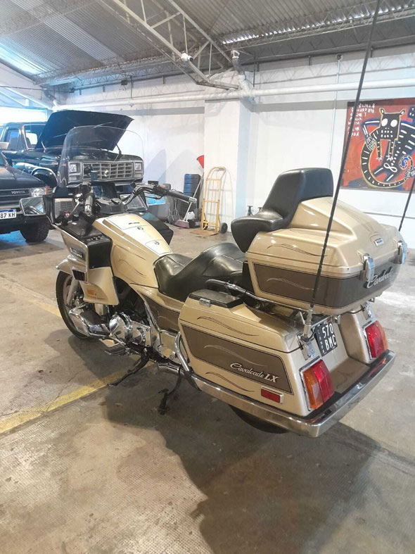 Suzuki Cavalcade - Foto 3