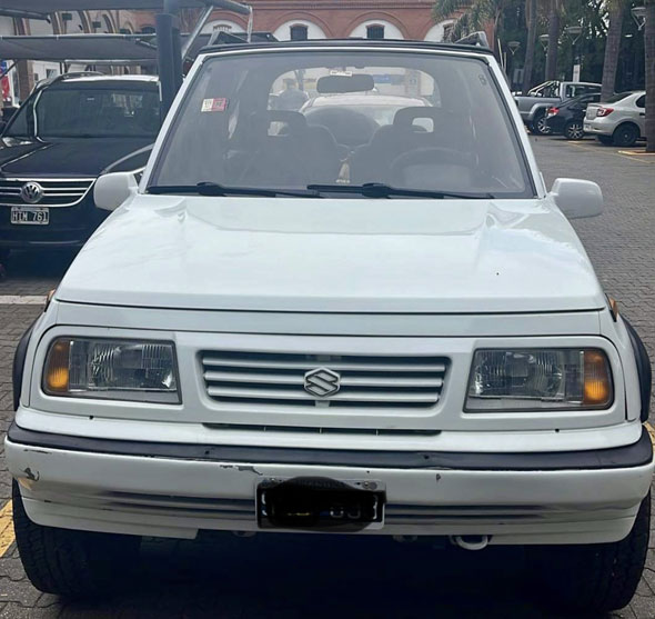Suzuki  Vitara JLX Lona