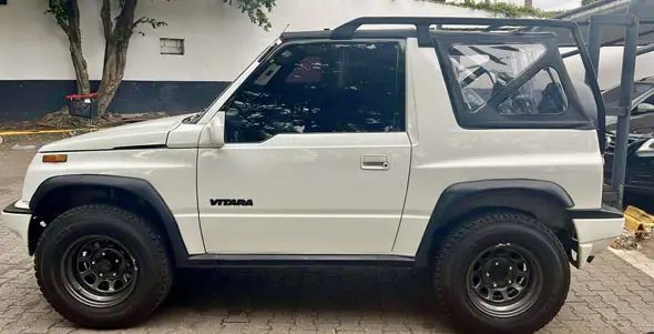 Suzuki  Vitara JLX Lona