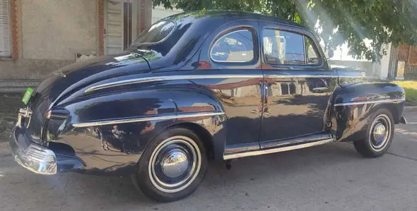 Ford Coupé 1947 Deluxe