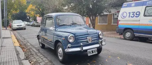 Fiat 600 Puerta Suicida