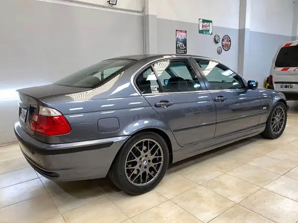 BMW 328i Executive