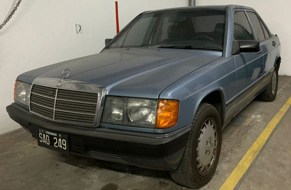 Mercedes Benz 190E