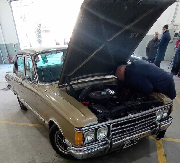 Ford Falcon