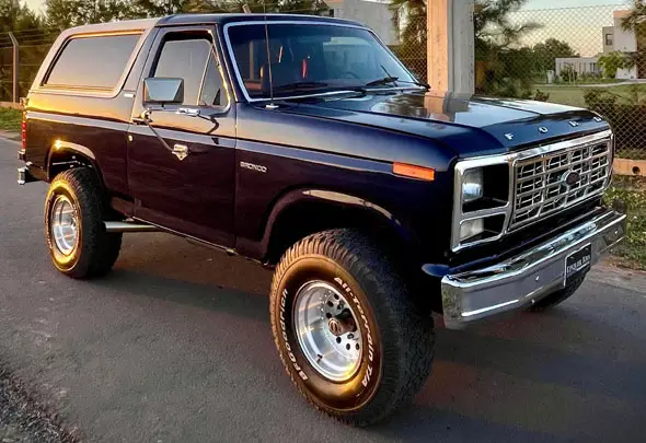Ford  Bronco XLT V8 1981