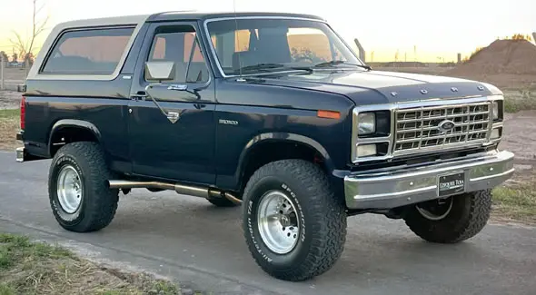 Ford  Bronco XLT V8 1981
