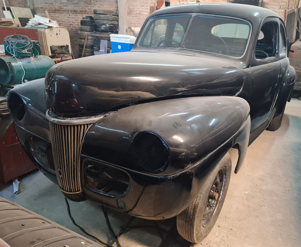 Ford 1941 Comercial Coupé