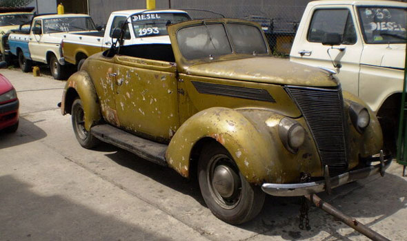 Ford 1937 Roadster