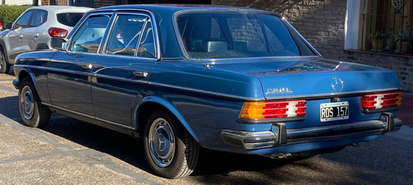 Mercedes Benz 230 E