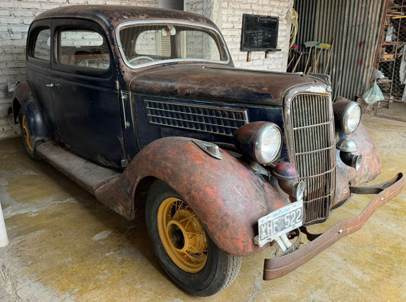 Ford 1935 Sedán