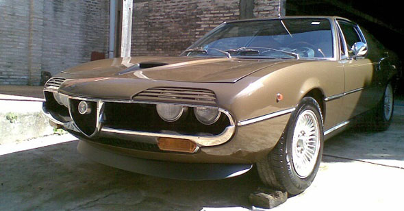 Alfa Romeo Montreal