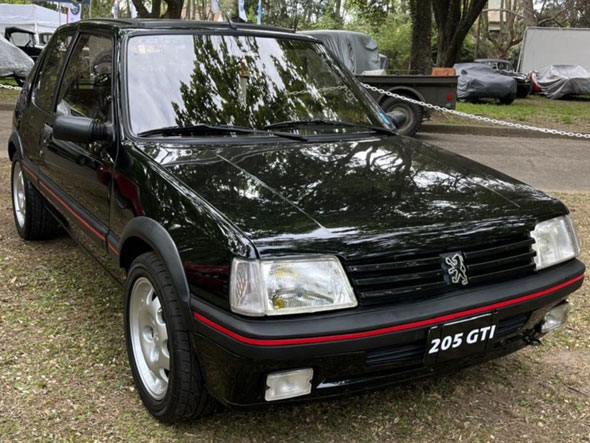 Peugeot 205 GTI - Foto 4