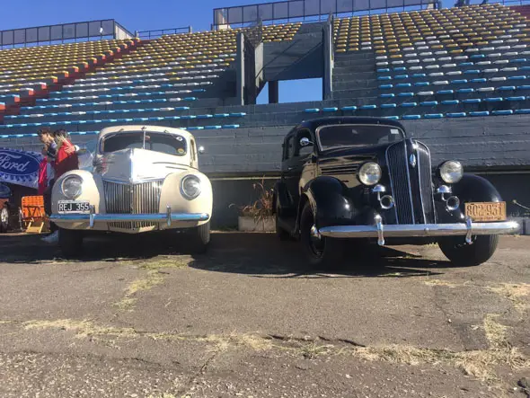 Plymouth 1936