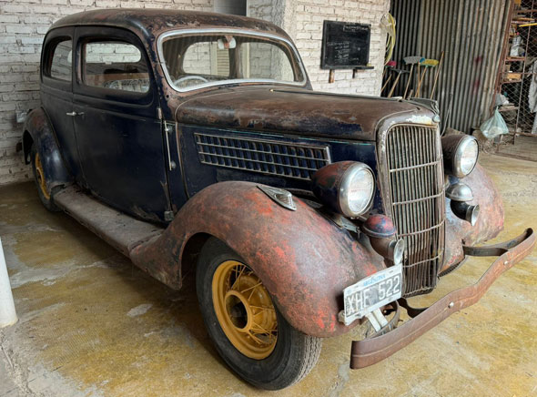 Ford 1935 Sedán