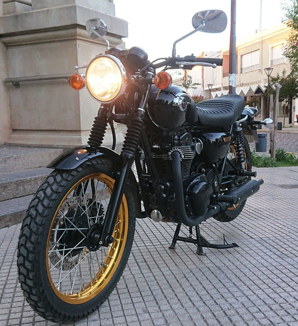 Kawasaki W800 Special Edition