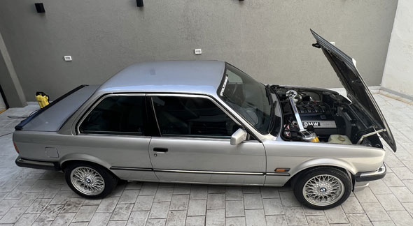 BMW E30 318i