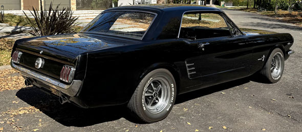 Ford Mustang - Foto 4