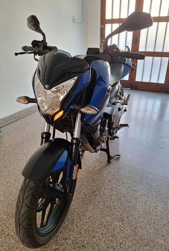 Bajaj Rouser NS 200
