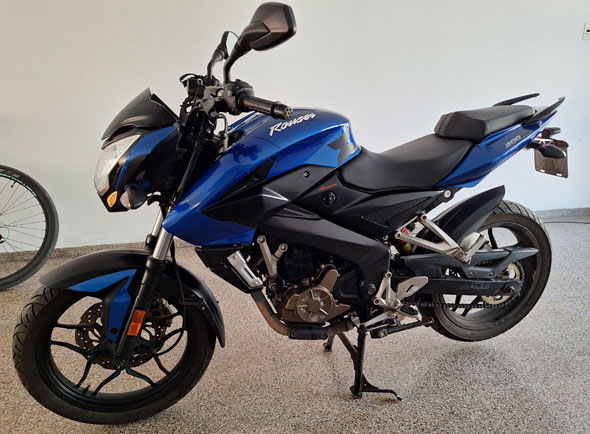 Bajaj Rouser NS 200