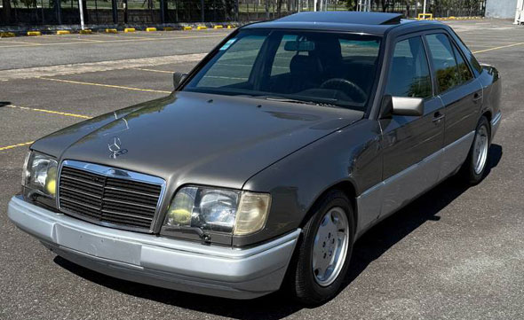 Mercedes Benz E300 W124