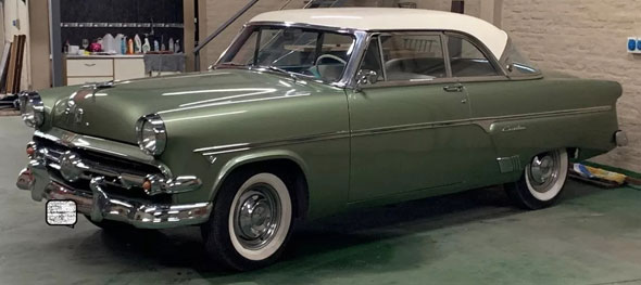Ford Victoria 1954