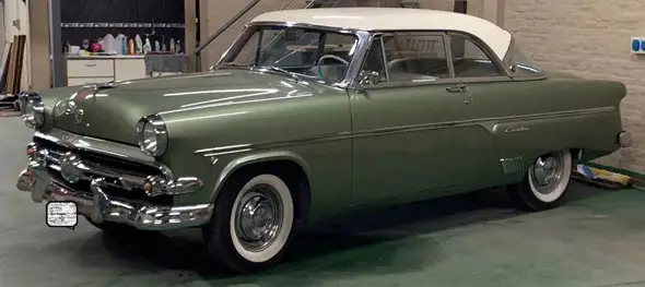Ford Victoria 1954