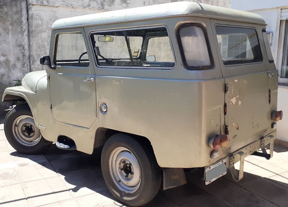 Jeep IKA JA-3UB