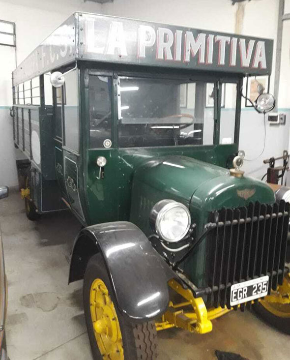 Republic 1928 - Foto 3