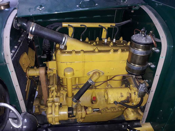 Republic 1928 - Foto 4