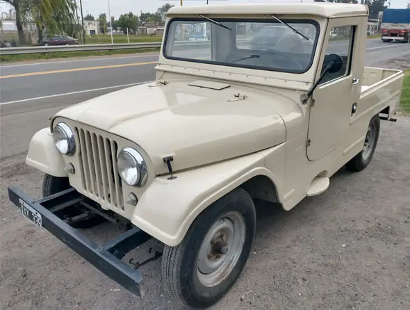 Jeep IKA  1973