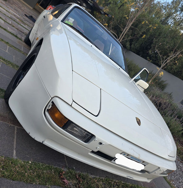 Porsche  944