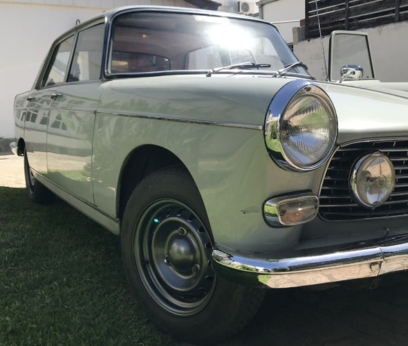 Peugeot 404 De Luxe
