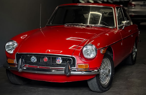 MG B GT