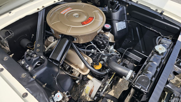 Ford Mustang - Foto 2