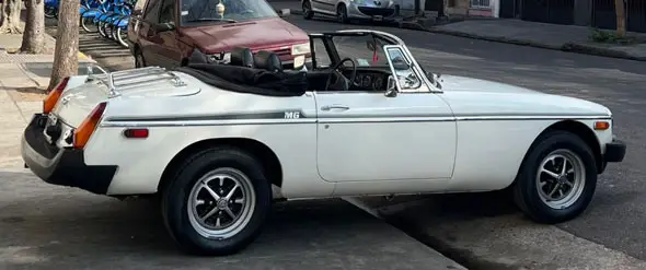 MG  B
