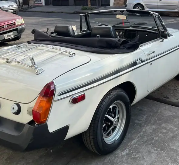 MG  B