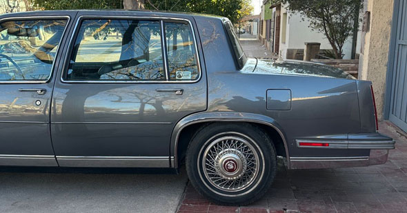 Cadillac Sedán Deville - Foto 3