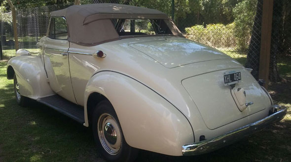 Oldsmobile 1938 Cabriolet