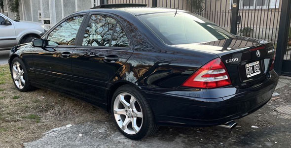 Mercedes Benz C200 - Foto 2