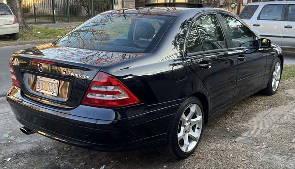 Mercedes Benz C200 - Foto 4