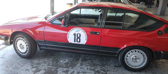 Alfa Romeo GTV 2.0 - Foto 2