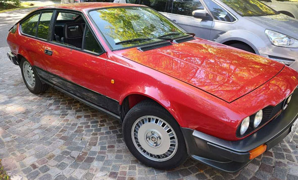 Alfa Romeo GTV 2.0 - Foto 4