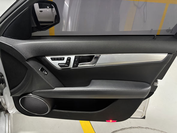 Mercedes Benz C350 - Foto 4