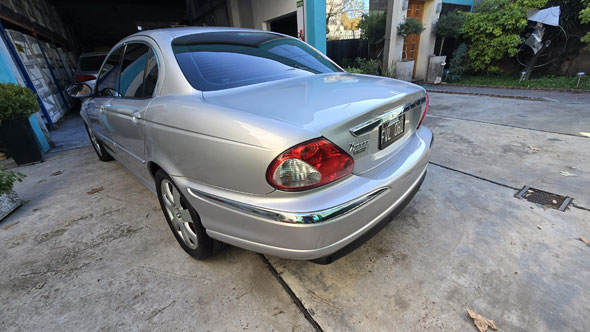 Jaguar X-Type  2.0 V6 - 2006 - Foto 4