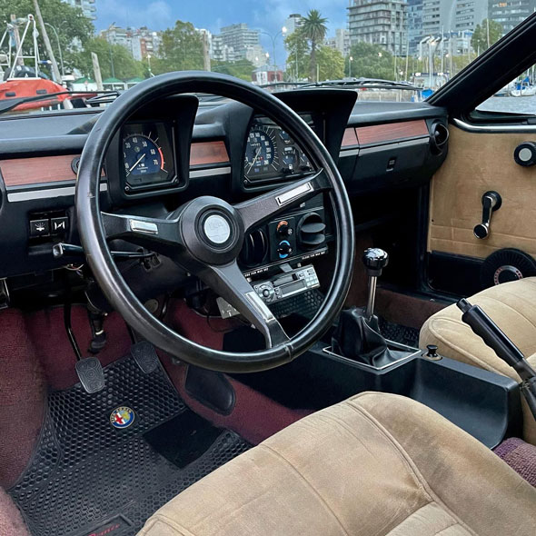 Alfa Romeo GTV 2.0 1980 - Foto 4