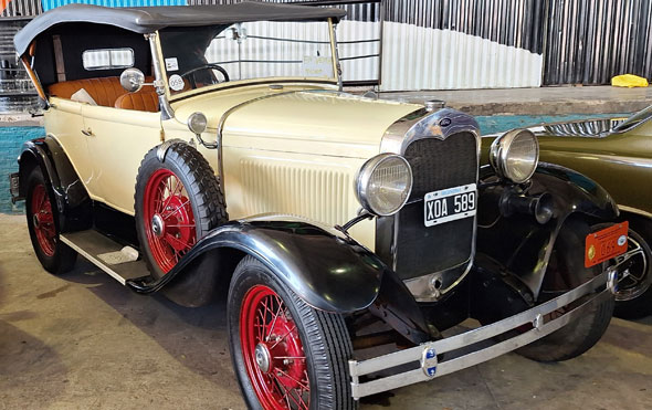 Ford A 1931 180 Victoria Convertible